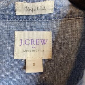 J. Crew Size small Perfect Fit Blue Jean button up 100% Cotton